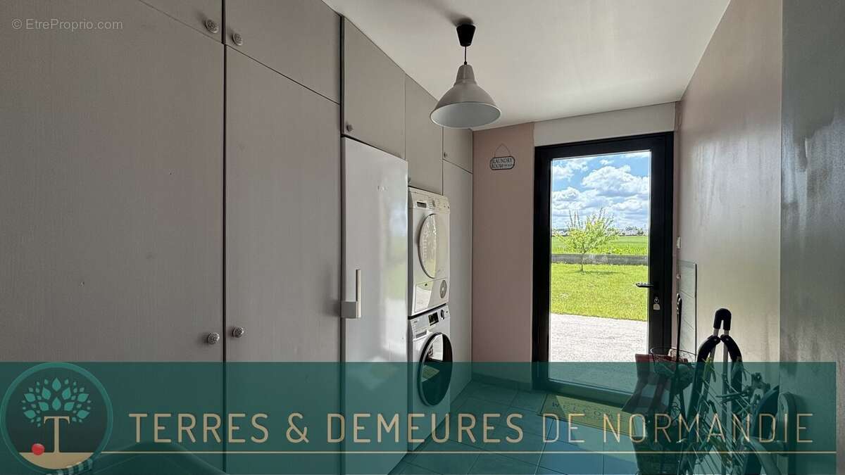 Maison à LE MESNIL-REAUME