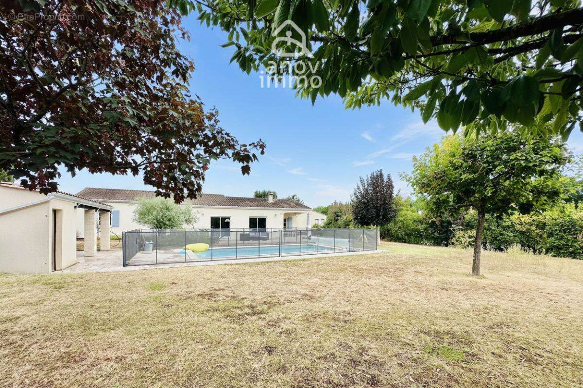 Maison de 2007- plain-pied 154 m2   4 chambres   Piscine   D - photo 21