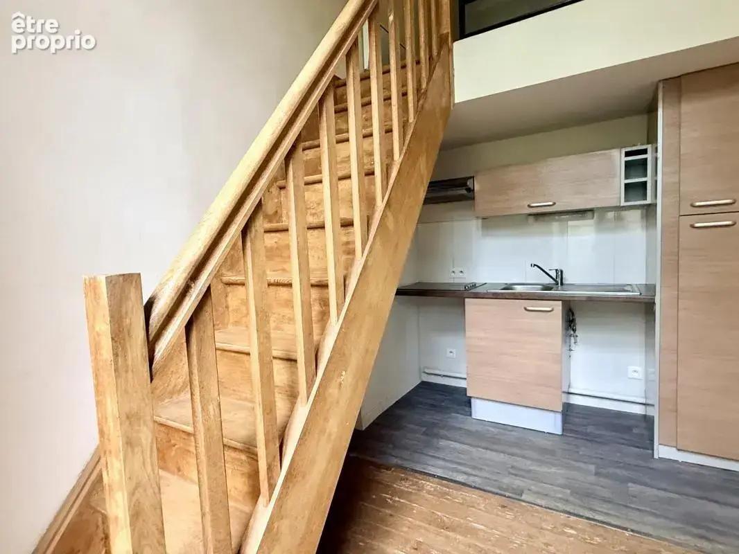 Appartement de charme T2 de 54 m² au sein d’un immeuble historique - photo 6