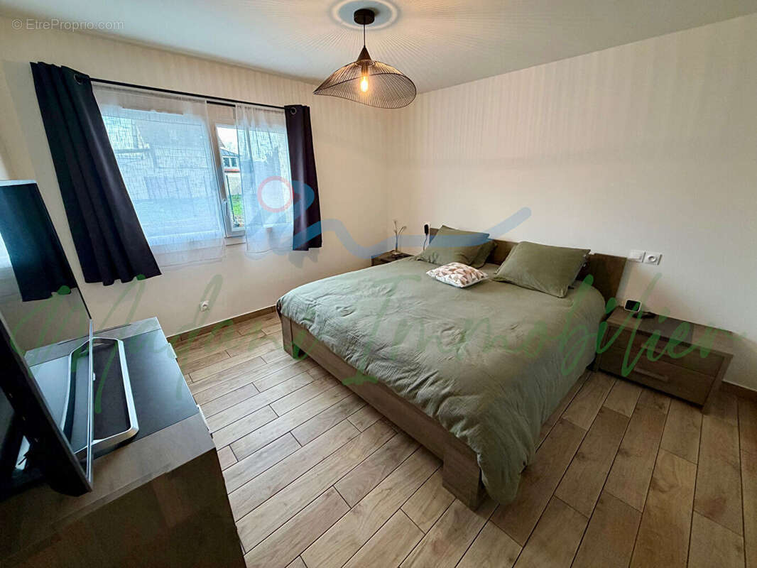 Maison à BONNIERES-SUR-SEINE