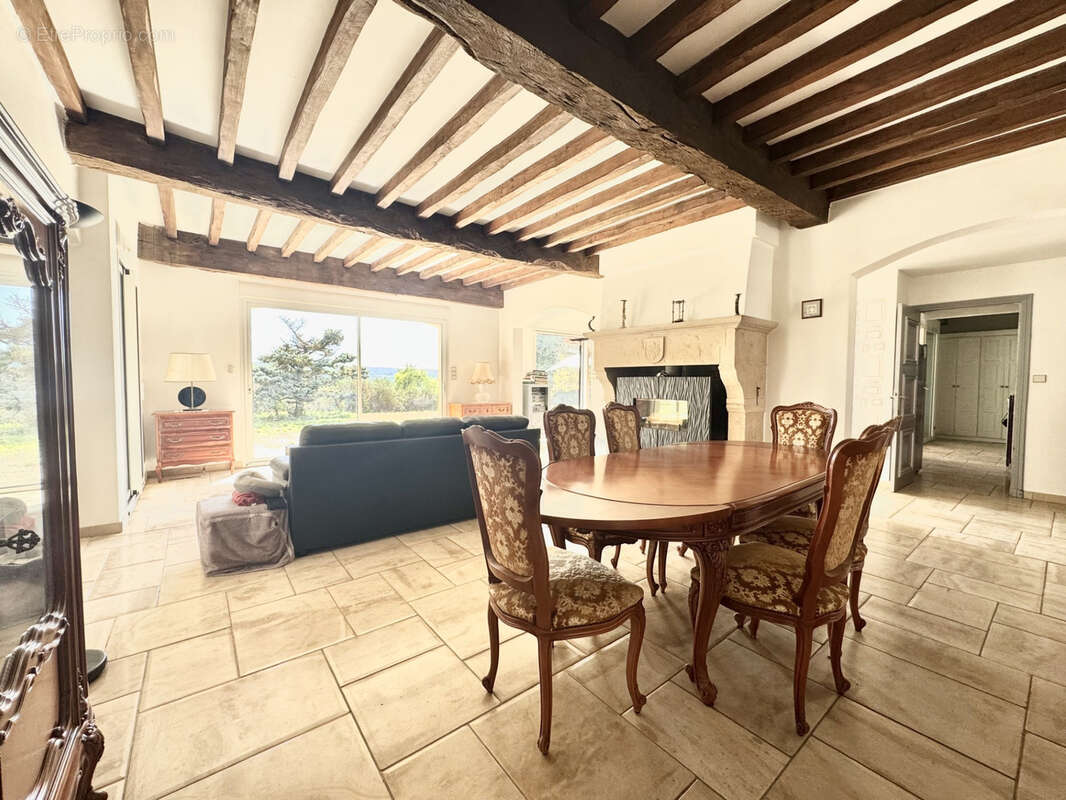 Maison à BEAUREPAIRE