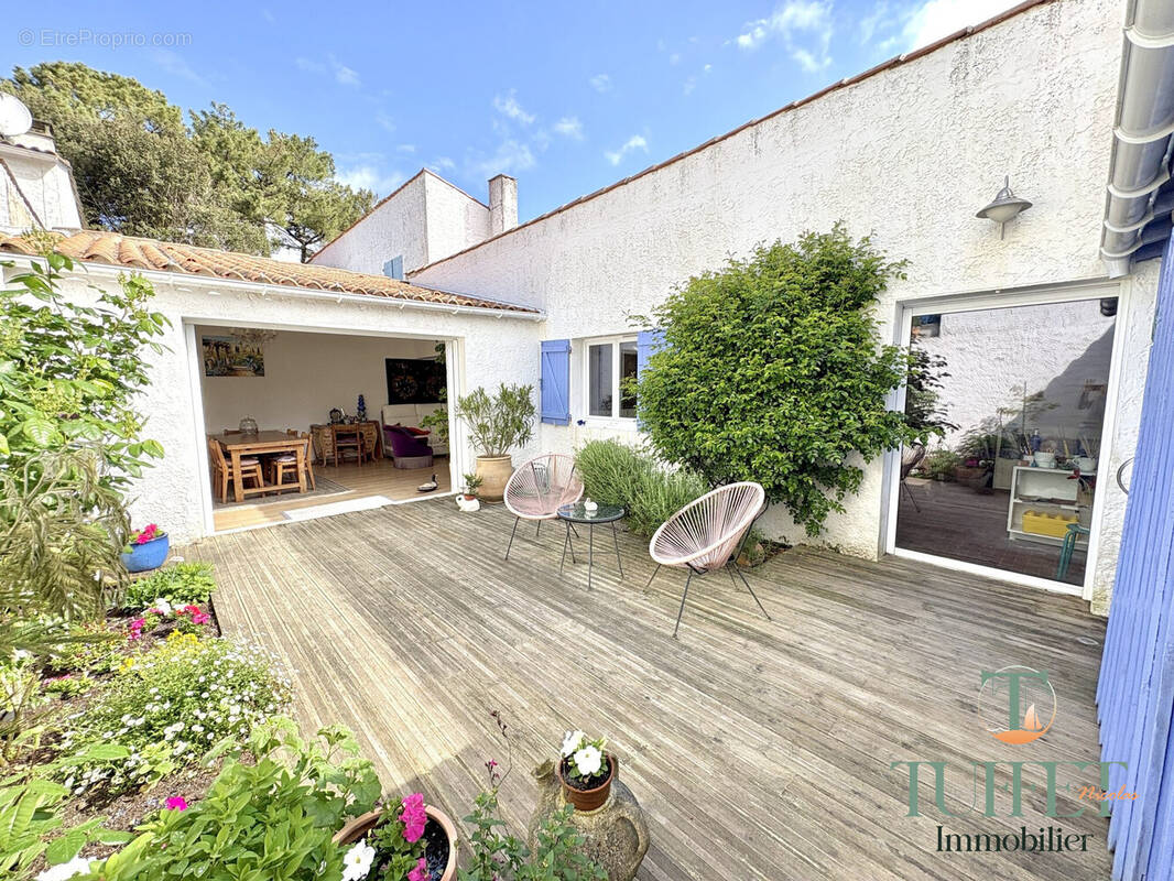 Maison à LES MATHES