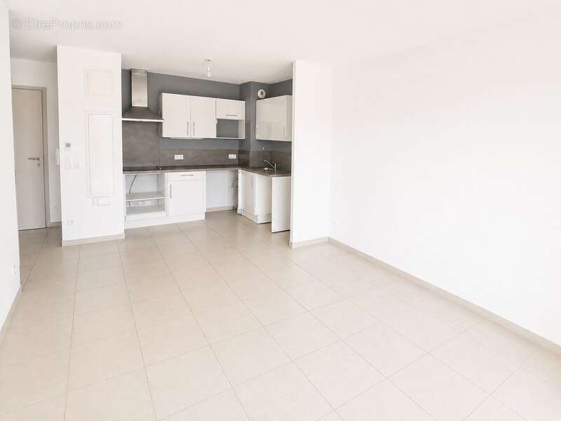 Appartement à BOUJAN-SUR-LIBRON