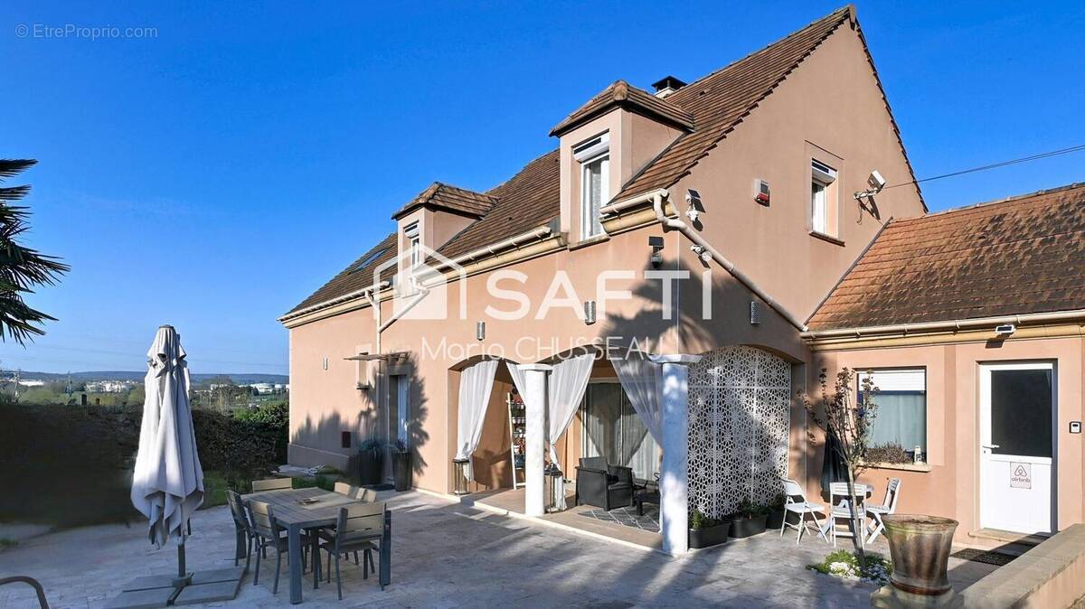 Photo 1 - Maison à MEZIERES-SUR-SEINE