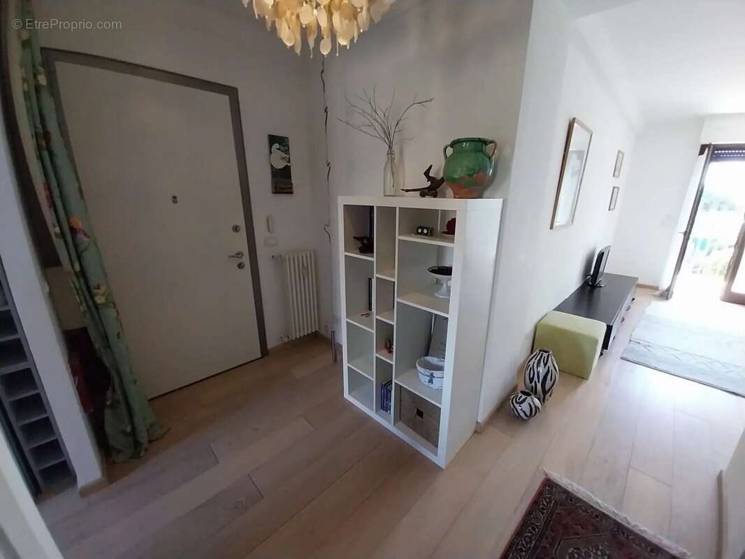 Appartement à ROQUEBRUNE-CAP-MARTIN