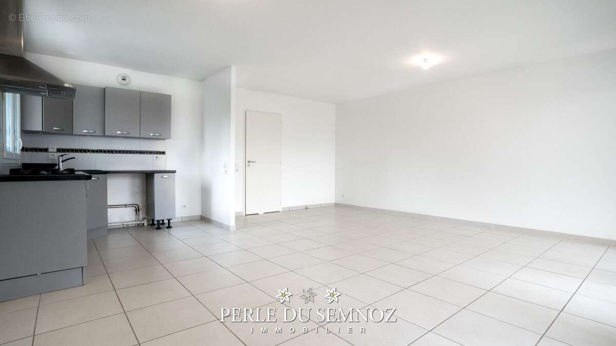 Appartement à SEYNOD