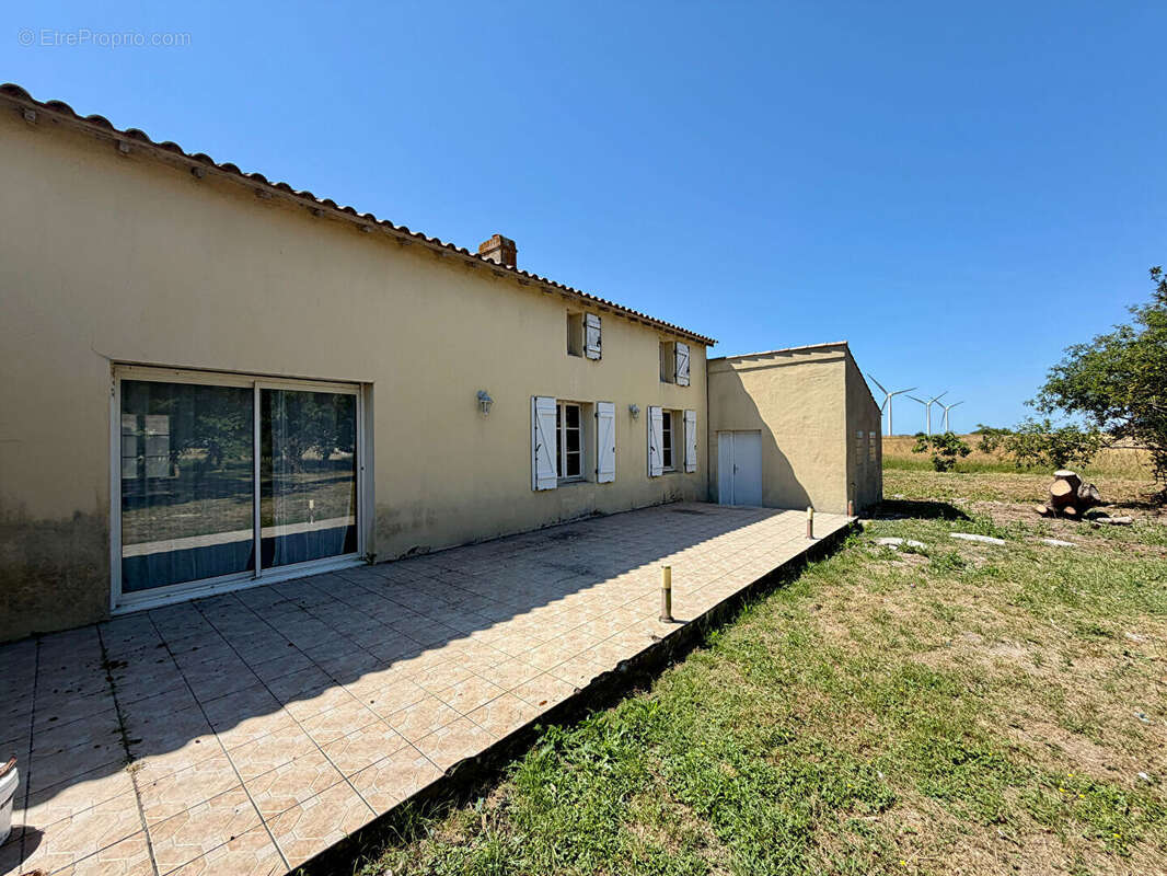 Maison à BOUIN