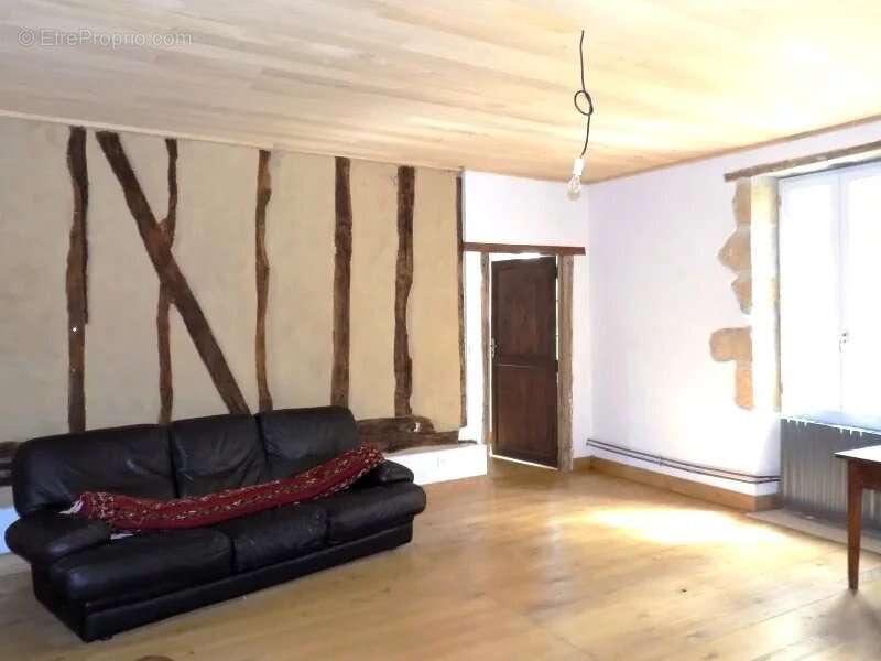 Maison à MIRANDE