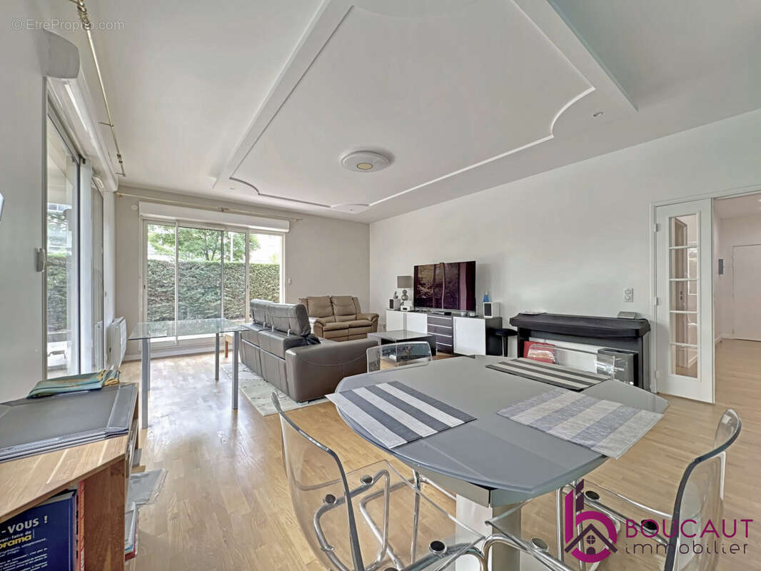 Appartement à LE PLESSIS-ROBINSON