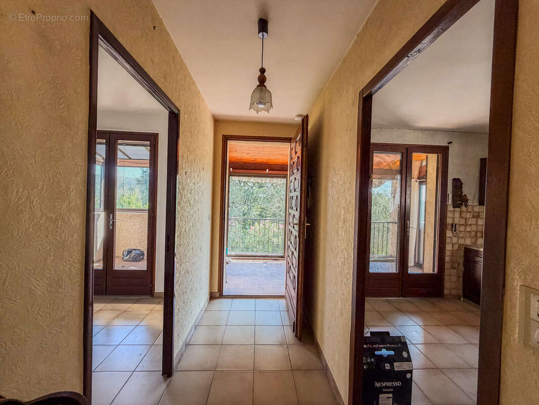 Villa T5 et T2 indépendant - photo 10