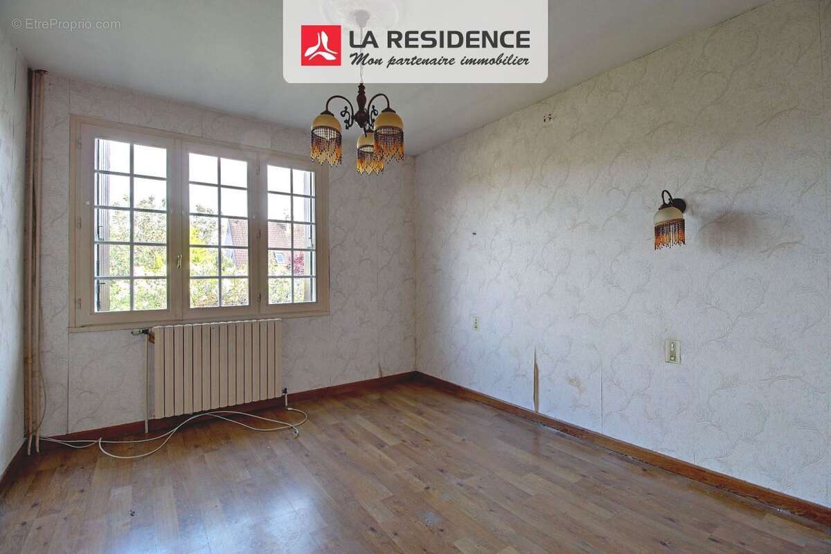 Maison à SAINT-ETIENNE-DU-ROUVRAY