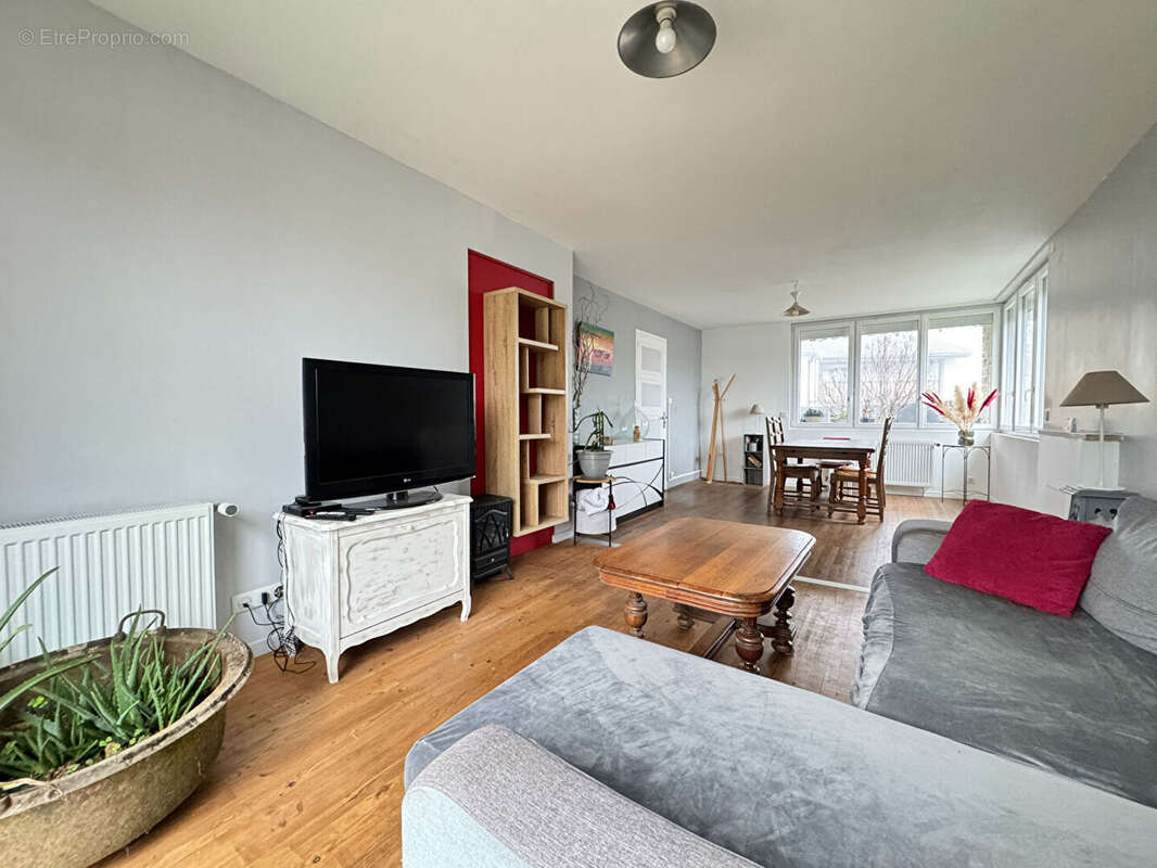 Maison à COULOUNIEIX-CHAMIERS