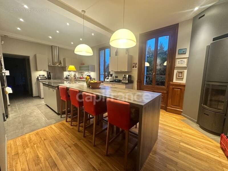 Maison à CHAMPS-SUR-YONNE