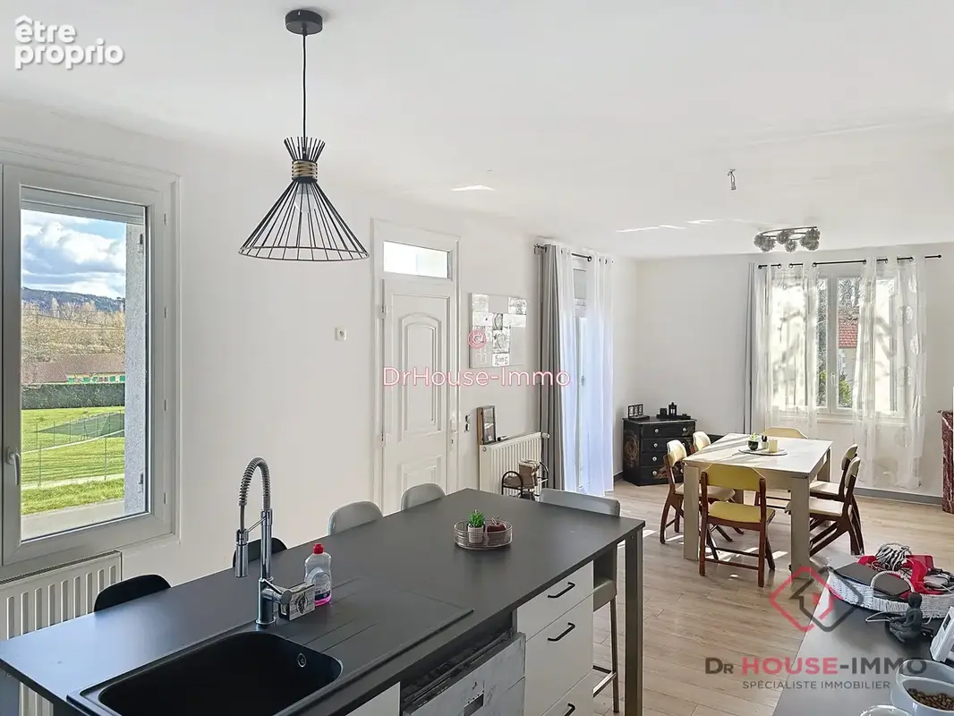 Maison 97 m² à Neuvic  - photo 9
