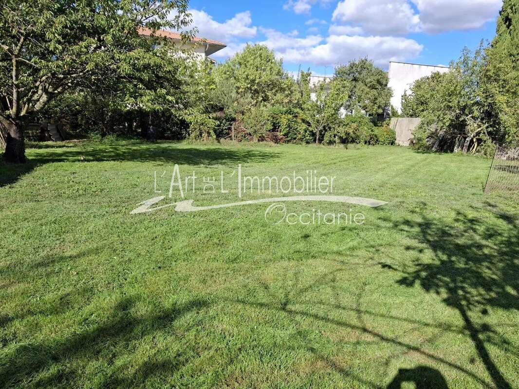 Terrain à BLAGNAC