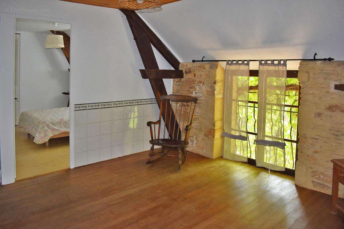 Maison Salignac Eyvignes 6 pièce(s) 130 m2 - photo 11