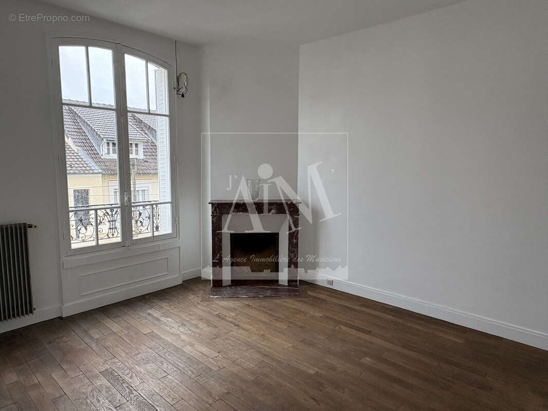 Maison à NANTERRE