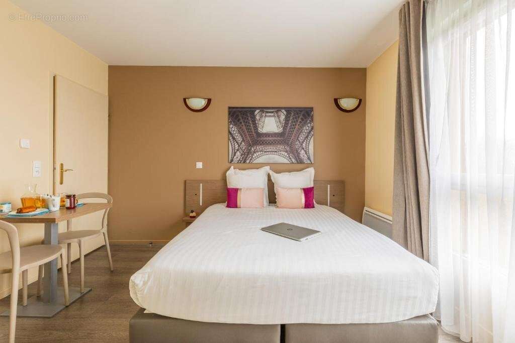 Appartement à MAGNY-LES-HAMEAUX