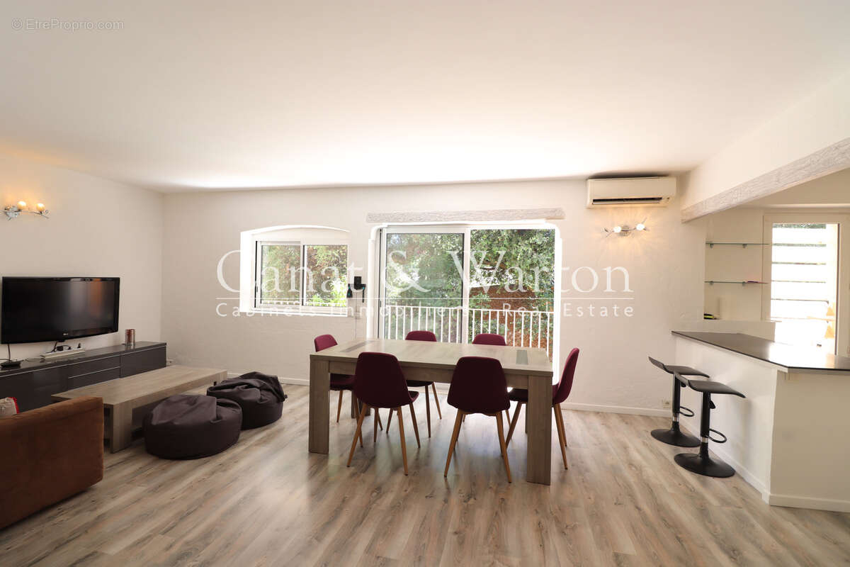 Appartement à LA CROIX-VALMER
