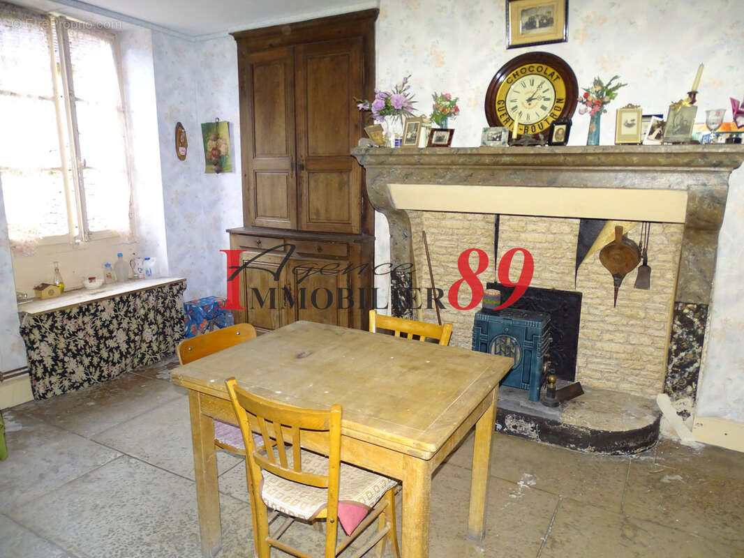 Maison à LES RICEYS