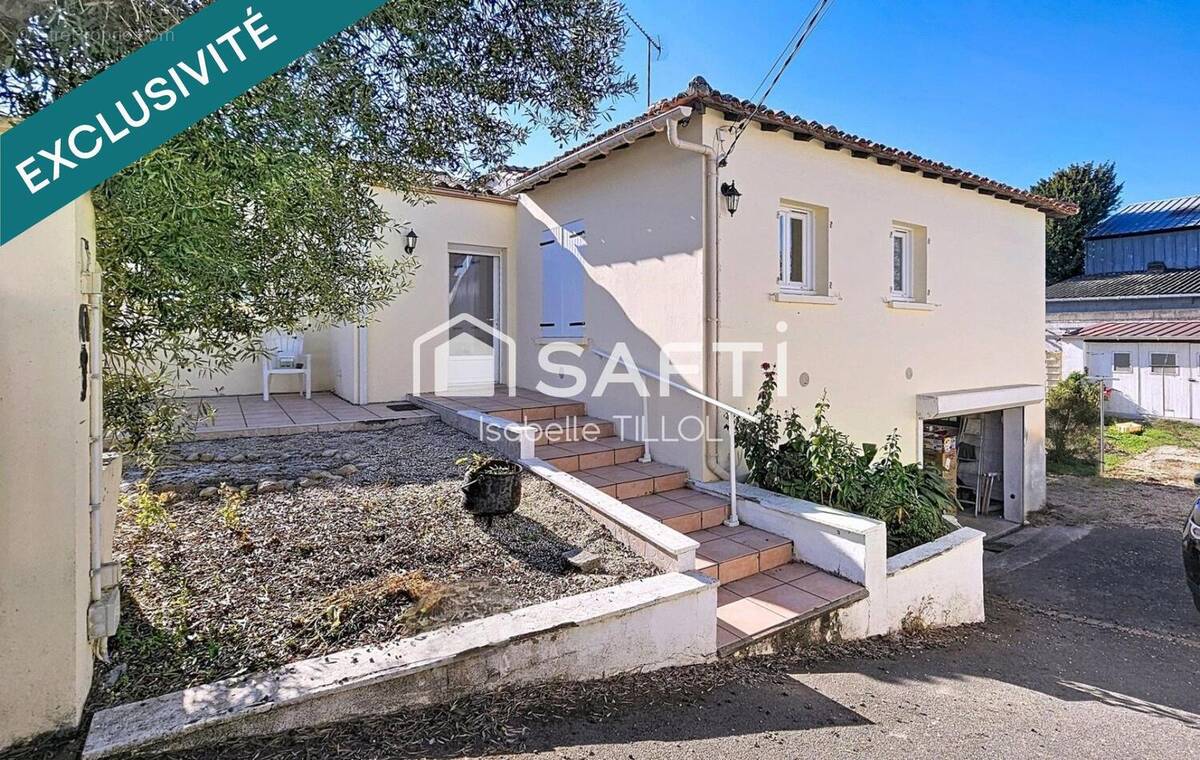 Photo 1 - Maison à TRIAIZE