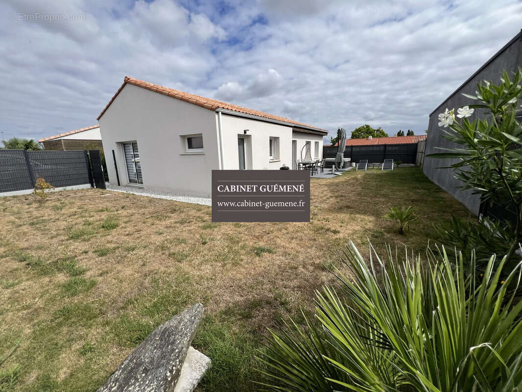 Maison à AIGREFEUILLE-SUR-MAINE