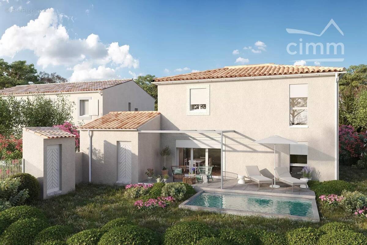 Maison à L'ISLE-SUR-LA-SORGUE