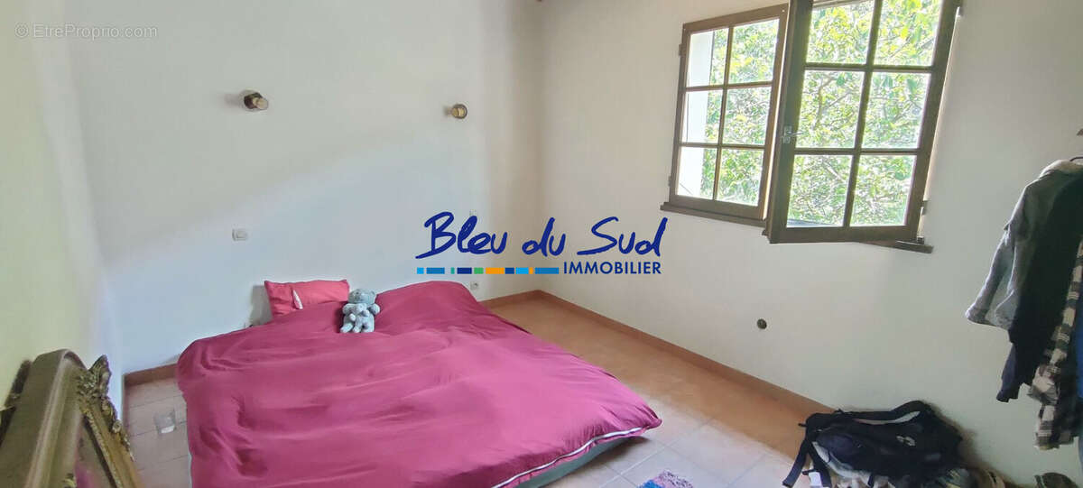 chambre 1 - Maison à JUJOLS