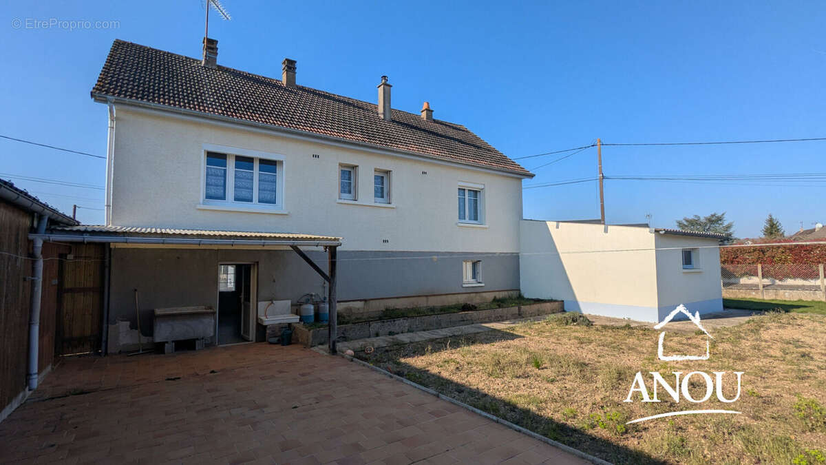 Maison à DAMPIERRE-SOUS-BROU