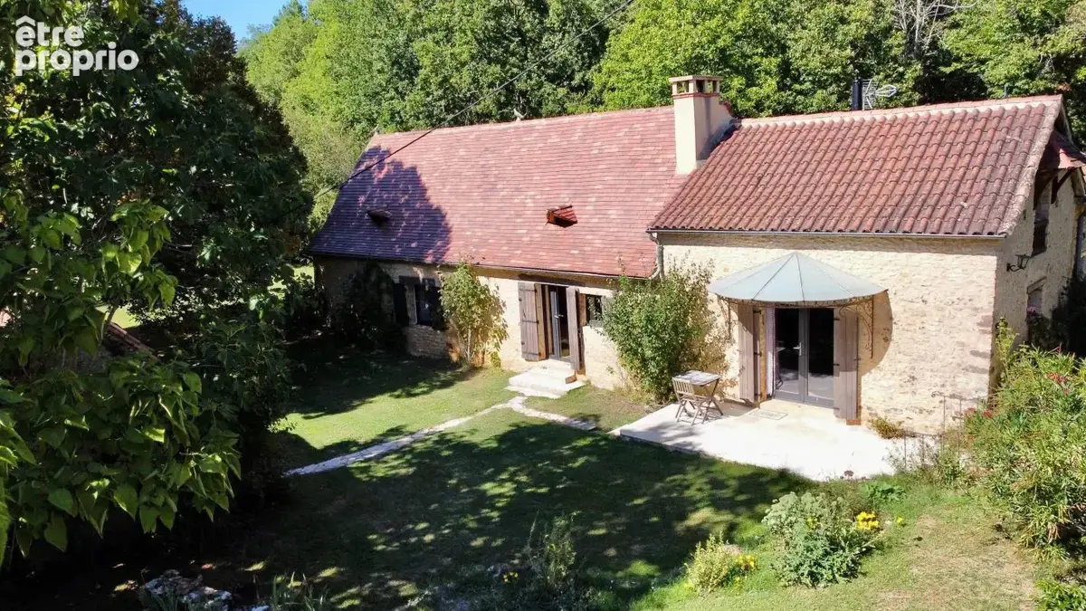Maison de charme de plain-pied avec 2 roulottes, dépendances et plus de 4 hectares - photo 3