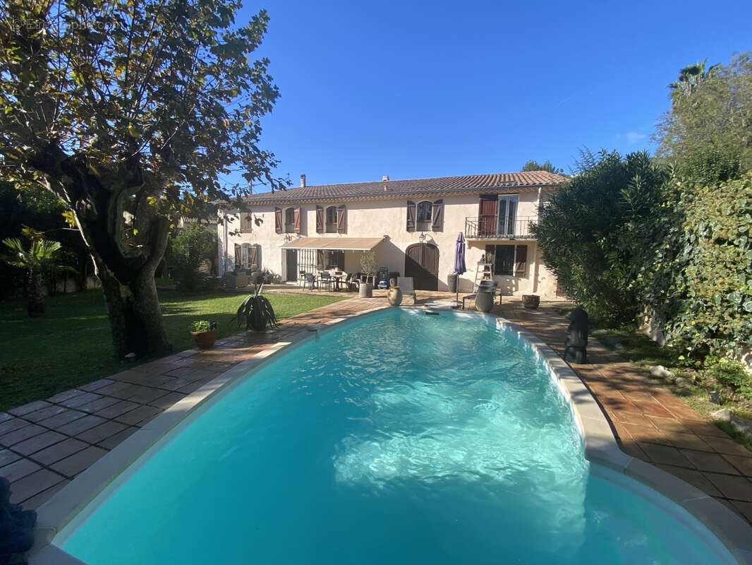 Maison à MANDELIEU-LA-NAPOULE