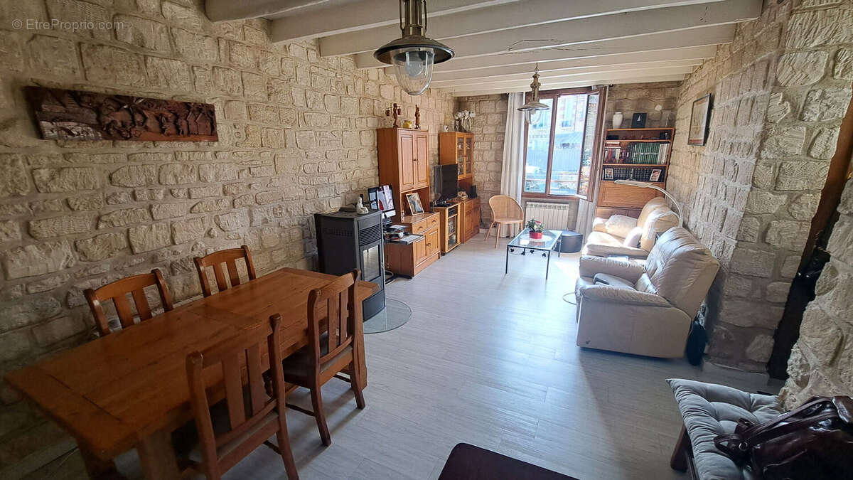 Maison à BEAUMONT-SUR-OISE