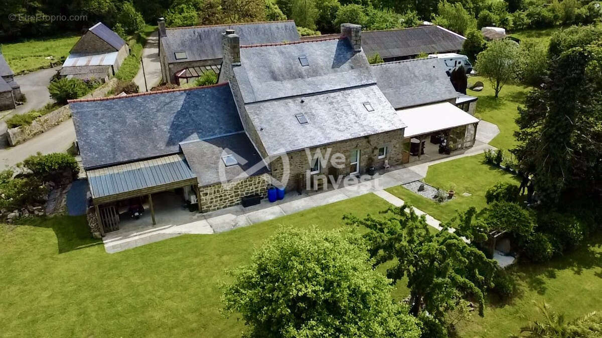 Maison à PLUZUNET