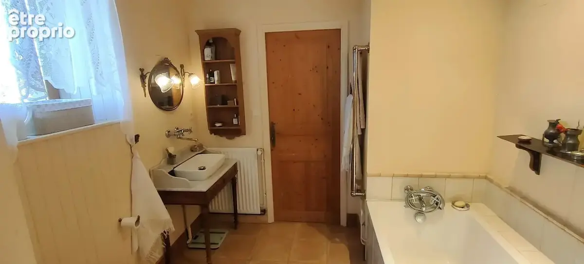 AUTHENTIQUE !!! Grande et belle maison en pierre dans un cadre préservé - photo 28