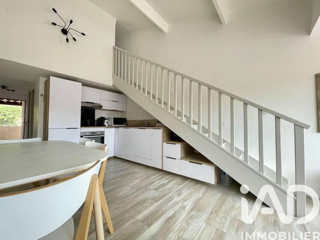 Photo 1 - Appartement à LA LONDE-LES-MAURES