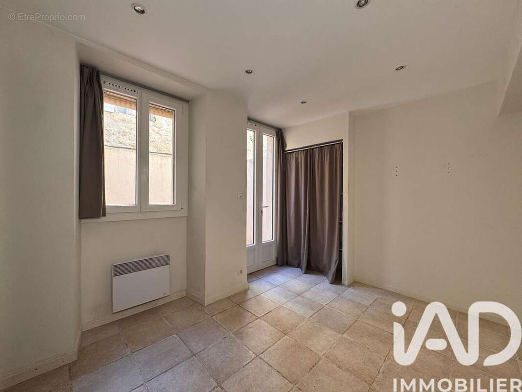 Appartement 61 m² à Villeneuve-Les-Avignon  - photo 5