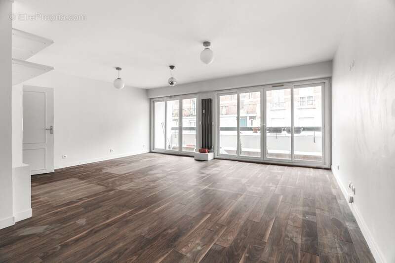 Appartement à PARIS-12E