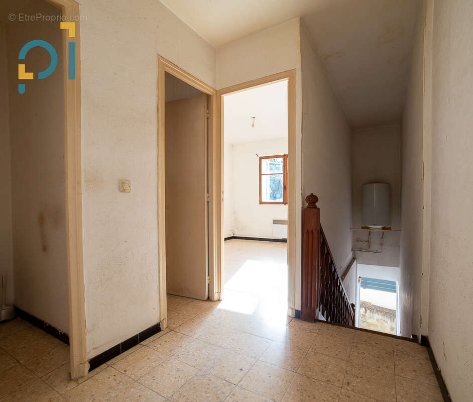 Appartement à LAMBESC