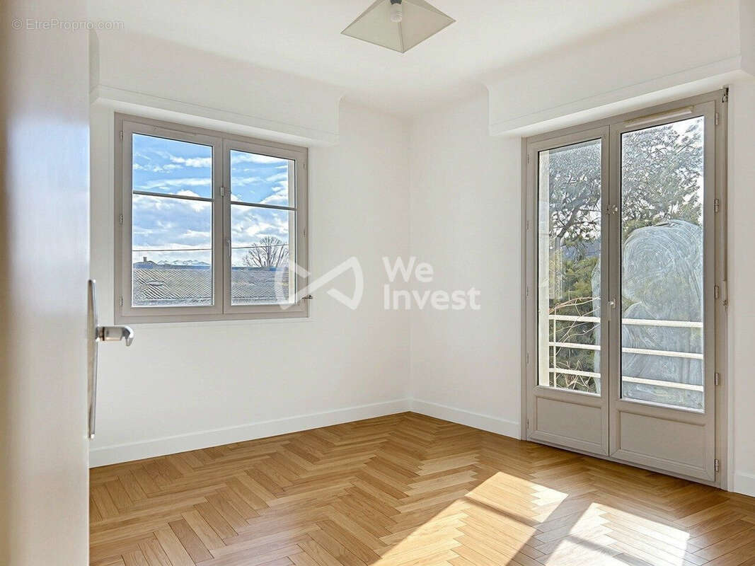 Appartement à LONS