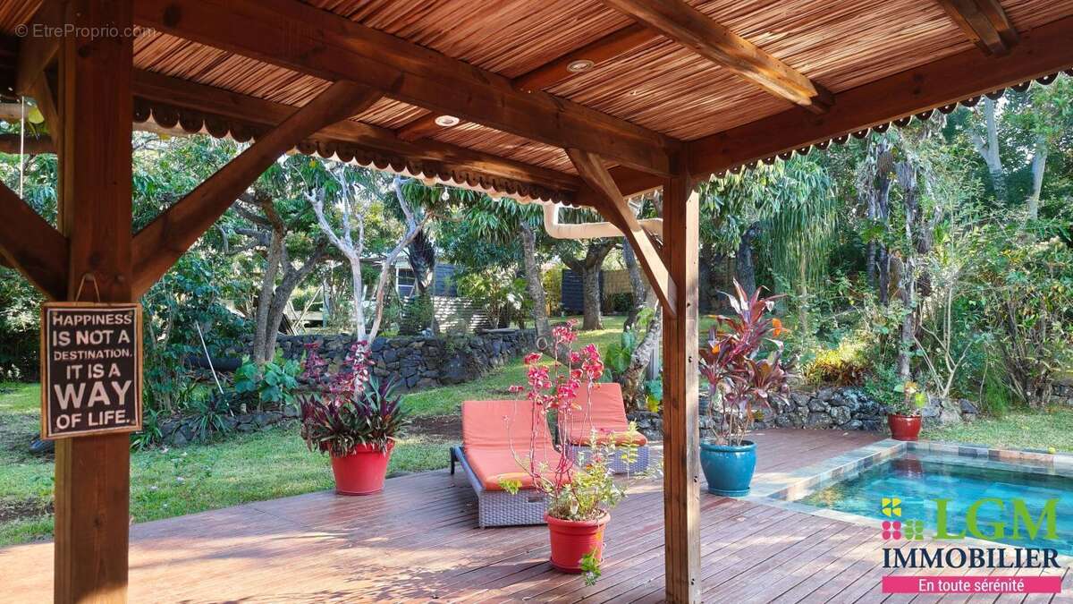 Maison à LA PLAINE-DES-PALMISTES