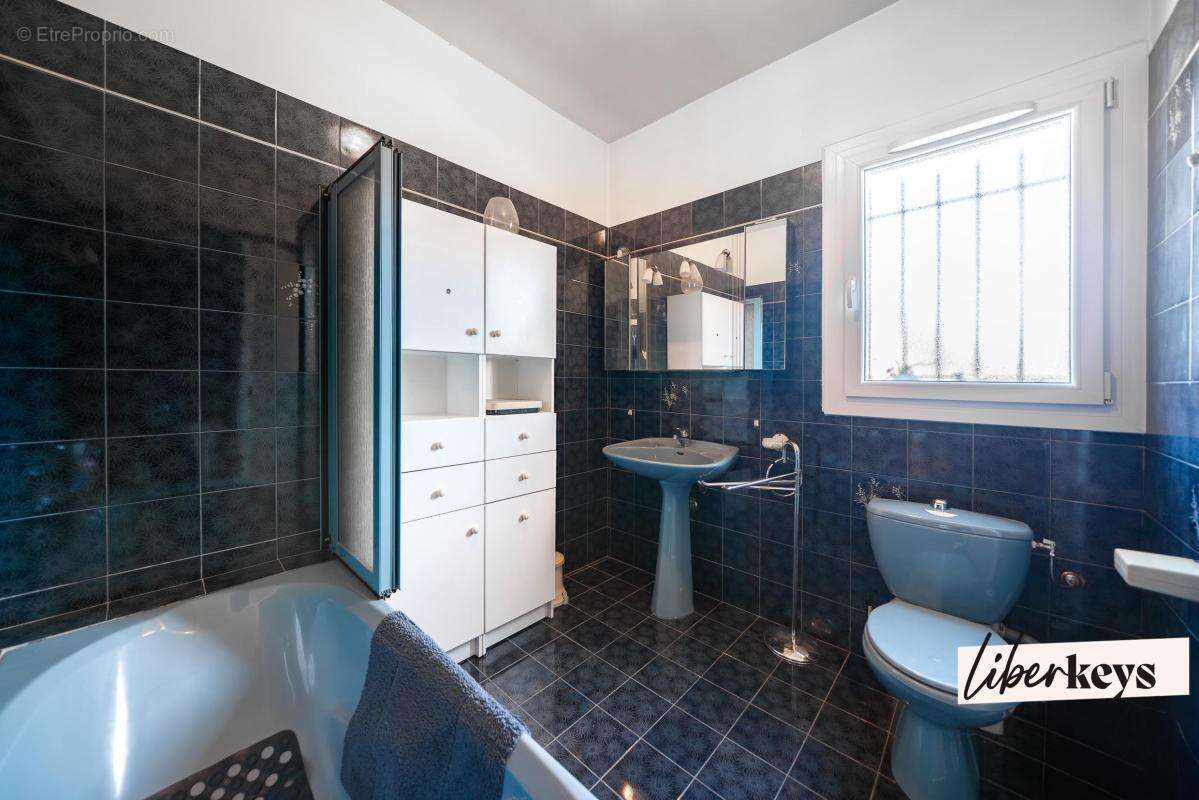 Appartement à MOUGINS
