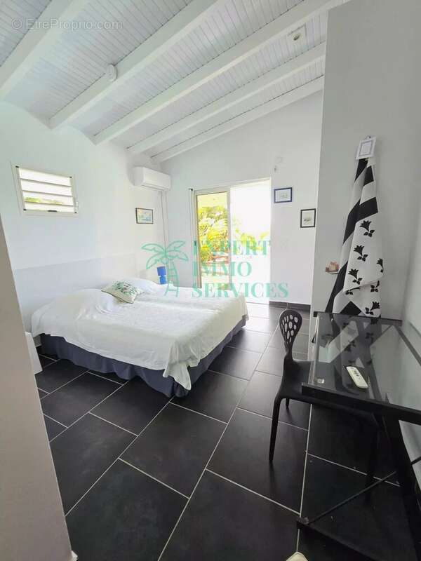 Maison à GRAND-BOURG