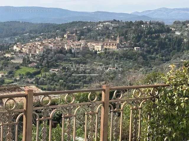 Appartement à MONTAUROUX