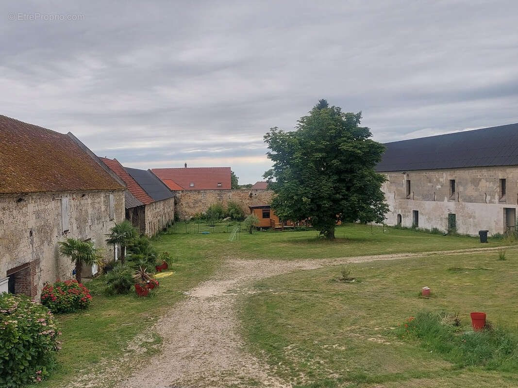 Maison à MORIENVAL