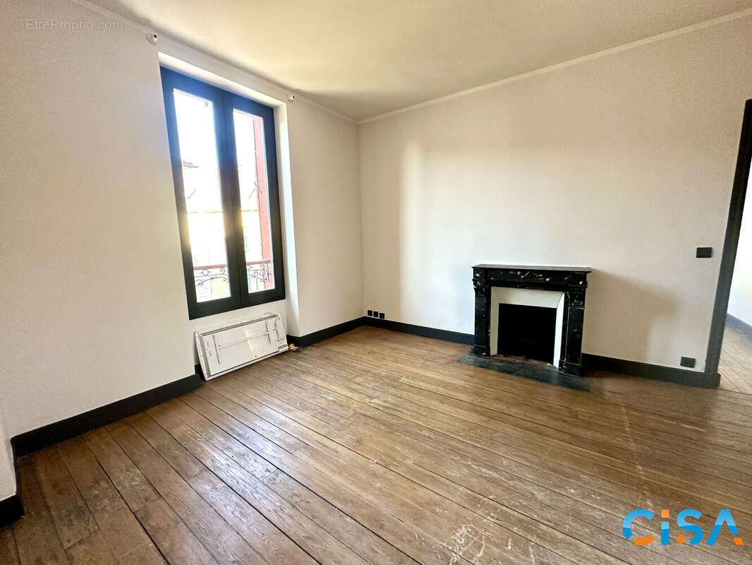 Appartement à PIERRELAYE