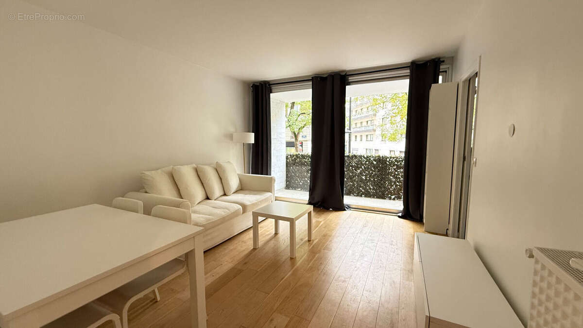 Appartement à PARIS-12E