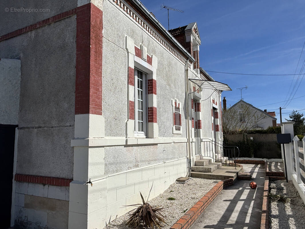 Maison à LA FERTE-SAINT-AUBIN