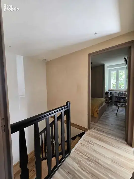 Coup de coeur - Maison entièrement rénovée avec 3 chambres - photo 12