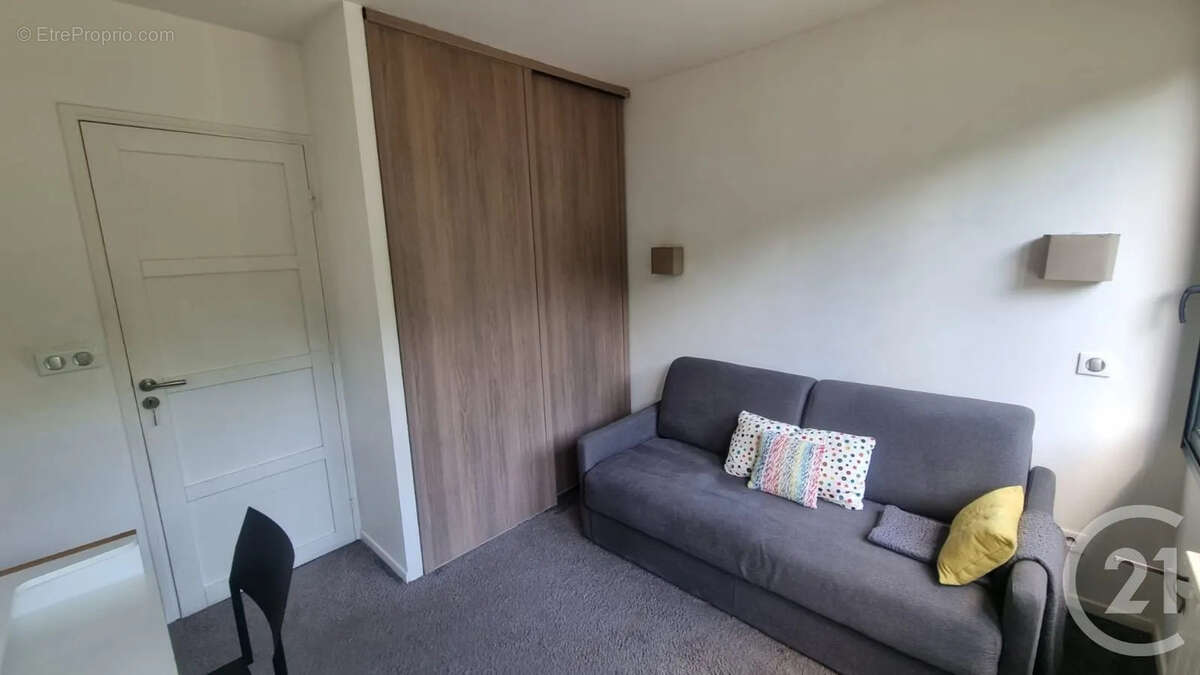 Maison à SAINT-MAUR-DES-FOSSES