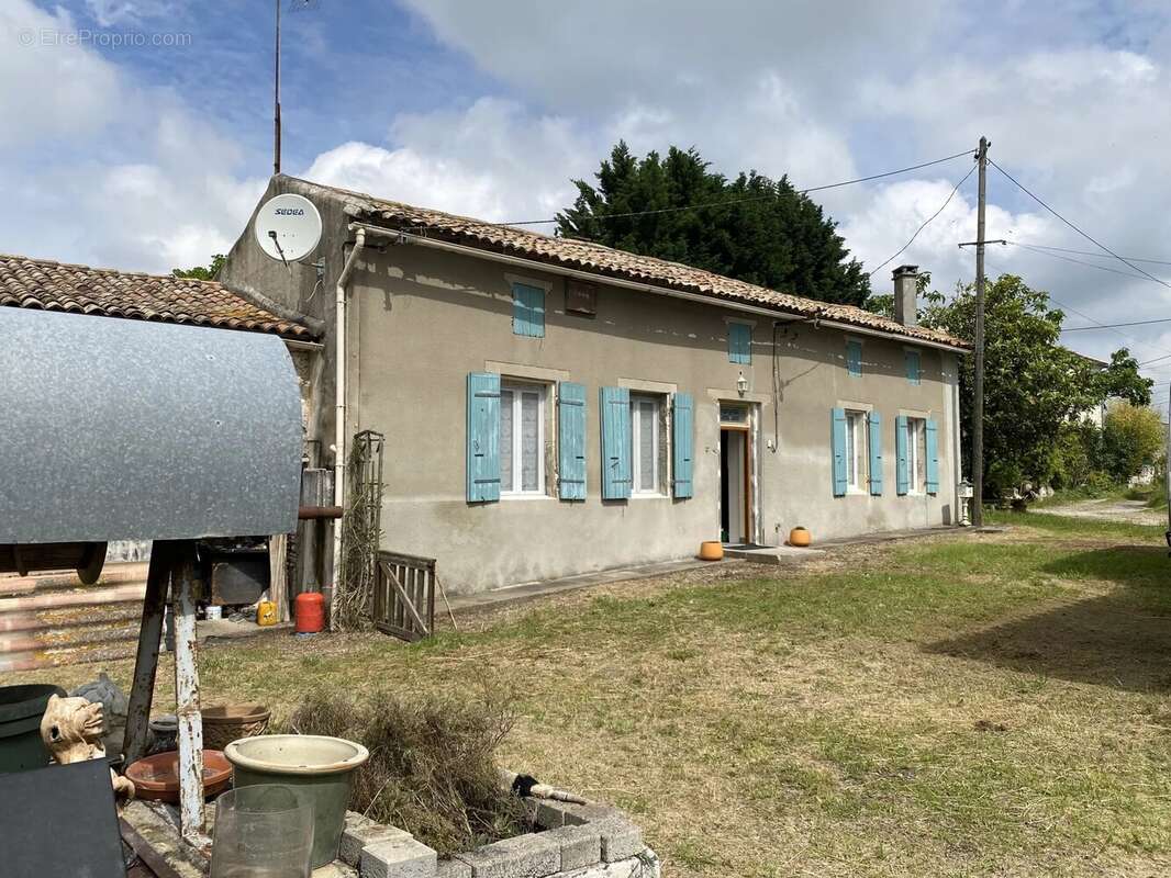 Maison à SAINTE-RAMEE